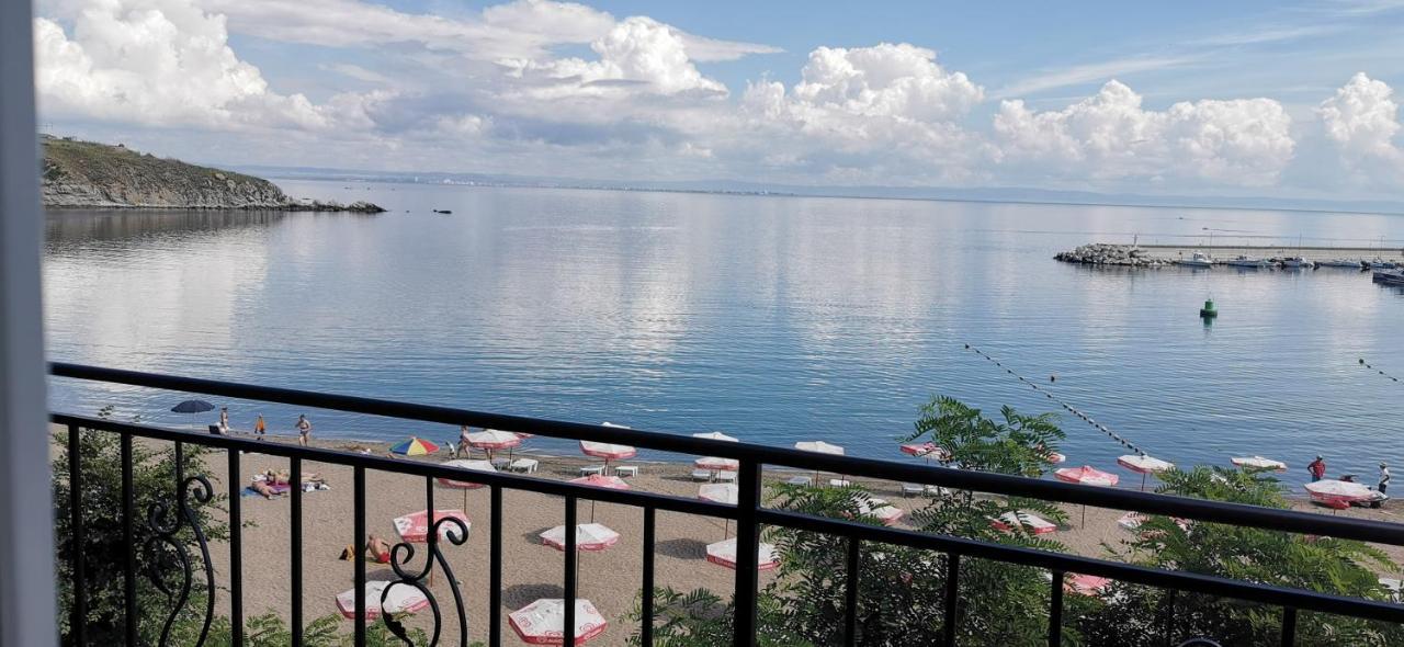 Villa Lazuren Bryag Chernomorets Ngoại thất bức ảnh